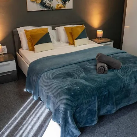 Prime 4br With Sea Views Lejlighed *