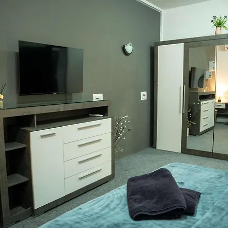 Prime 4br With Sea Views Lejlighed *