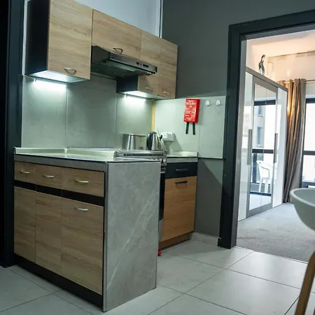 Prime 4br With Sea Views